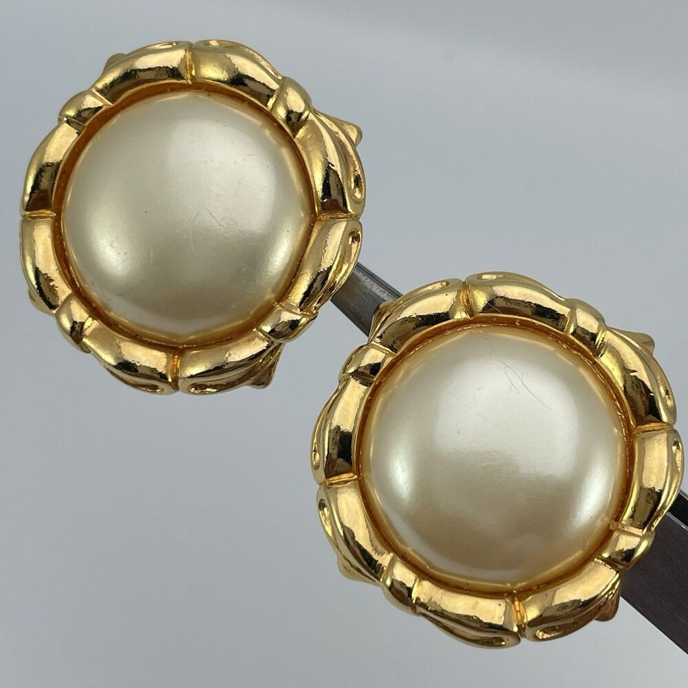 Vintage Liz Claiborne Gold Tone Faux Pearl Stud Clip On Earrings Bold Stunning
